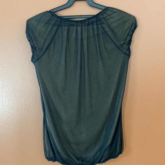 Dynamite ladies top with mesh overlay and gold & brown underlay. Size XS. - Picture 2 of 10